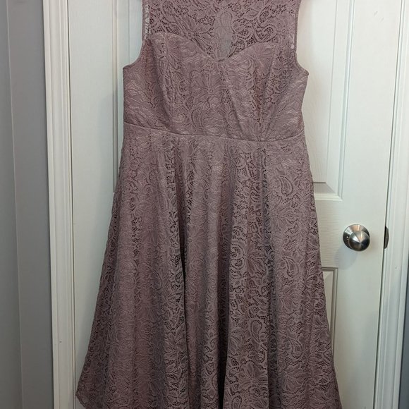 Lace Dress - Picture 1 of 4
